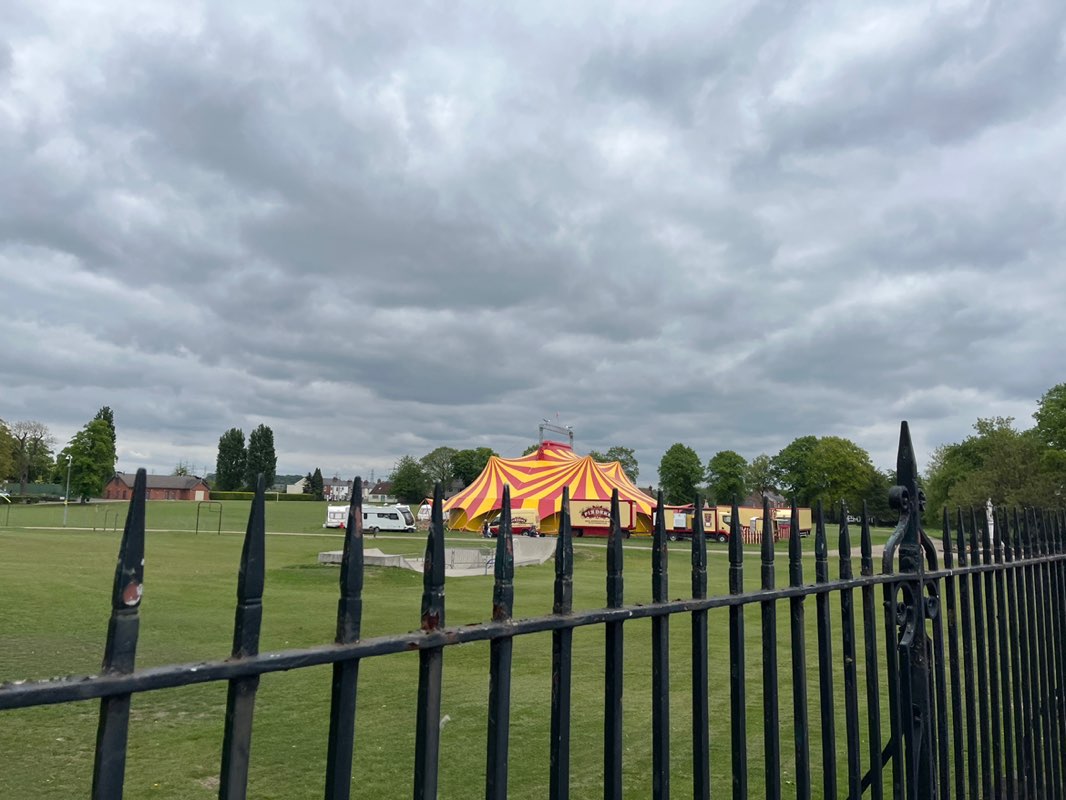 walking near me in Eastwood Park in spring