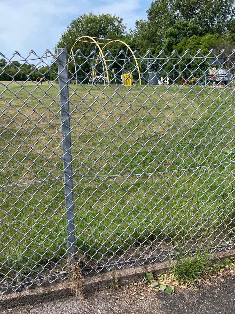 walking near me in Spital Park in summer