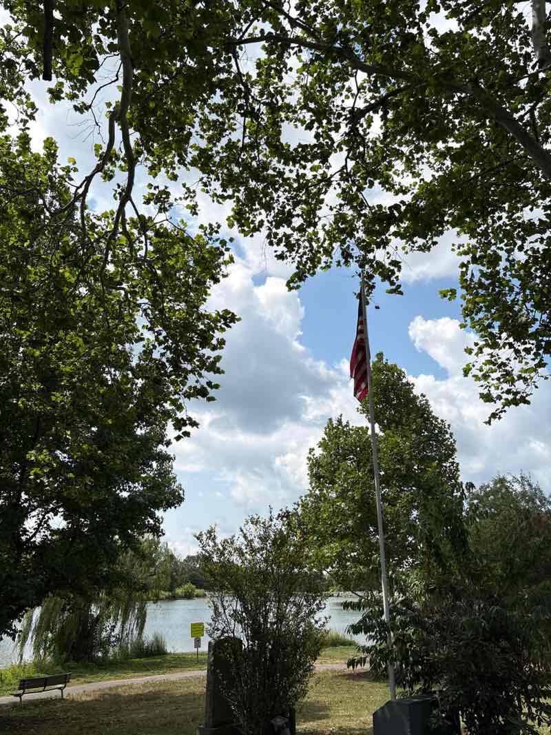 walking near me in Lions Lake Park in summer