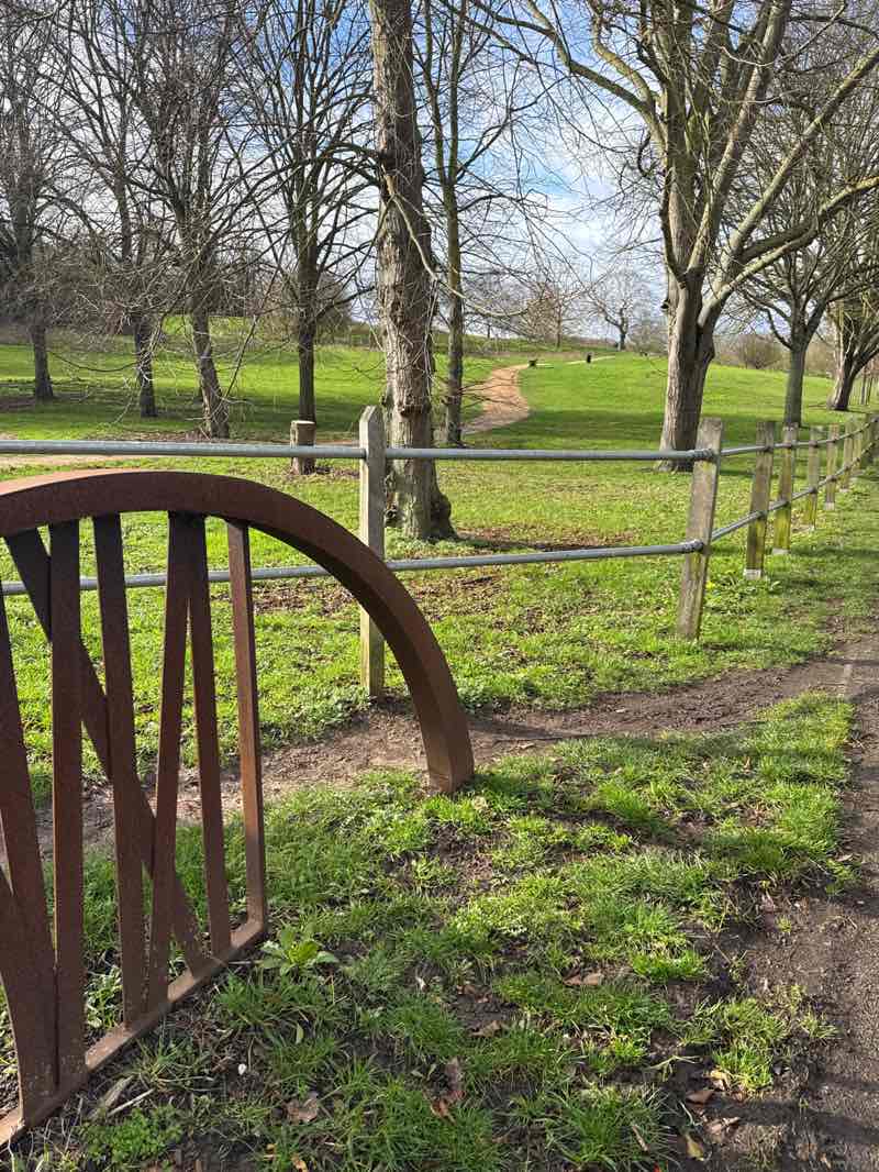 walking near me in Lesnes Abbey Wood Recreation Ground in winter