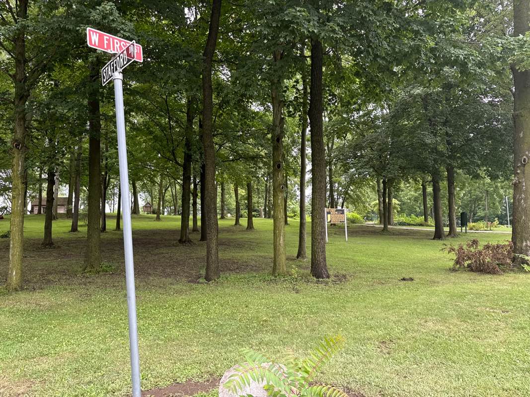 walking near me in Veterans Park in summer