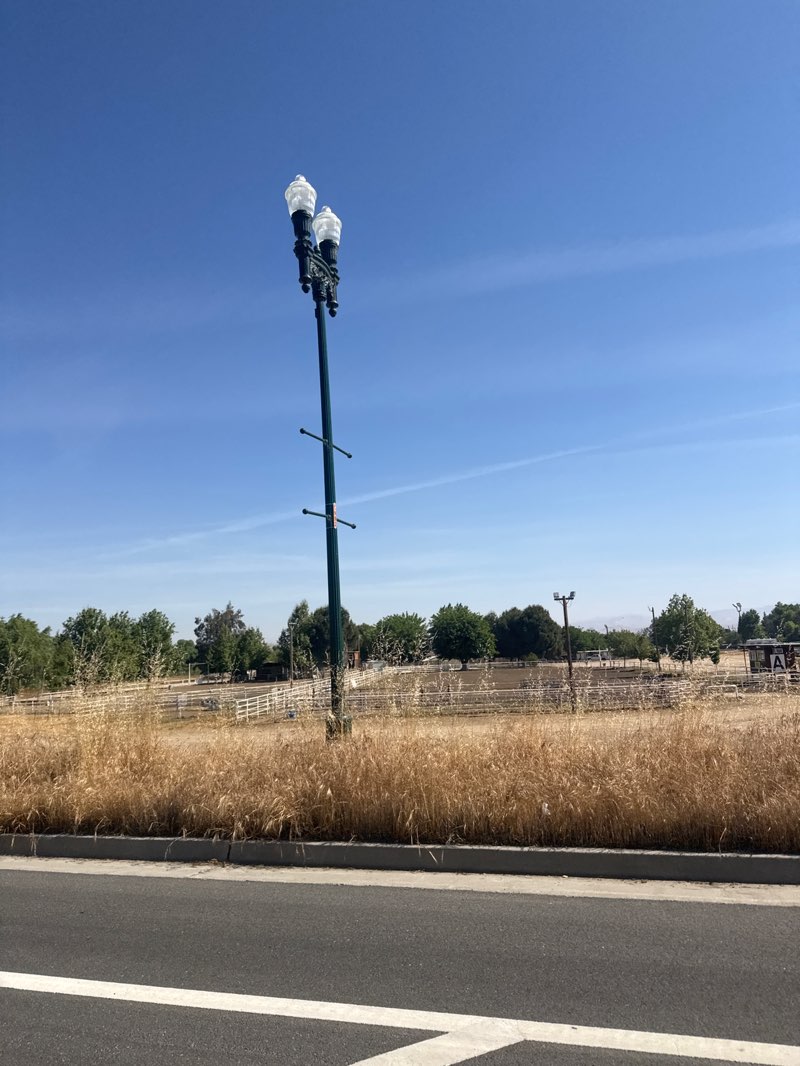 walking near me in Kern River Parkway Park in spring