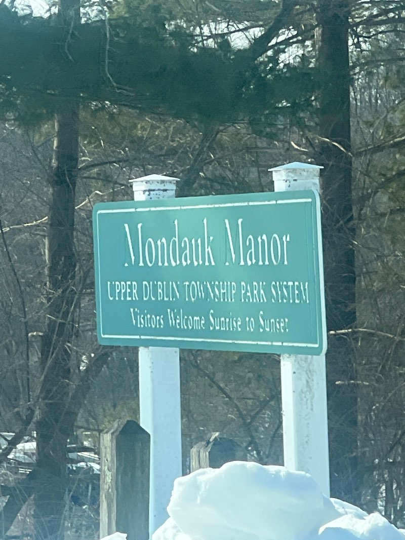 walking near me in Mondauk Manor Park in winter