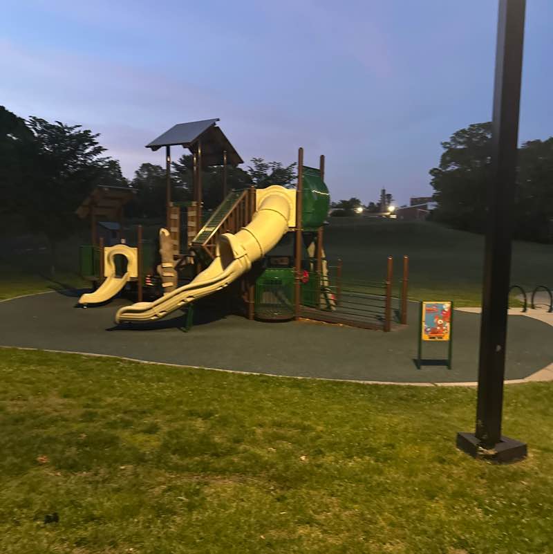 Berkingdown Thehouse post 1