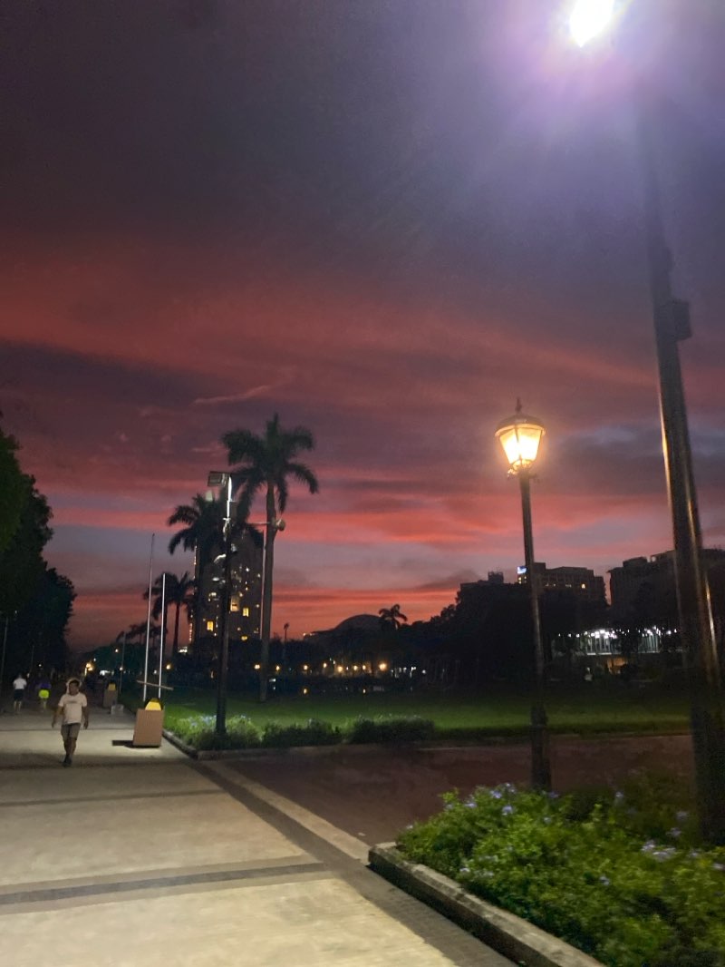 walking near me in Paco Park in autumn