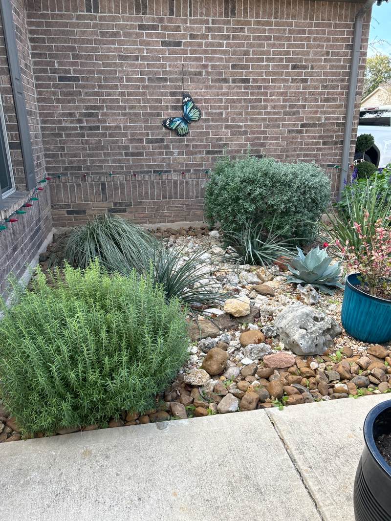 walking near me in Pinnacle Park in autumn