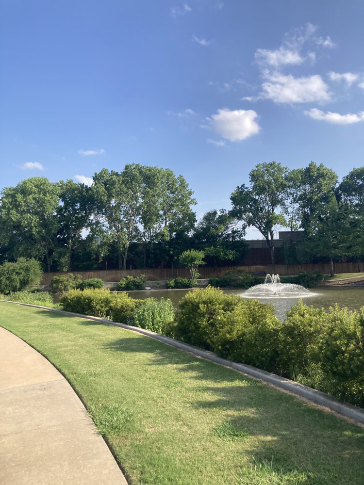 walking near me in Bicentennial Park in spring