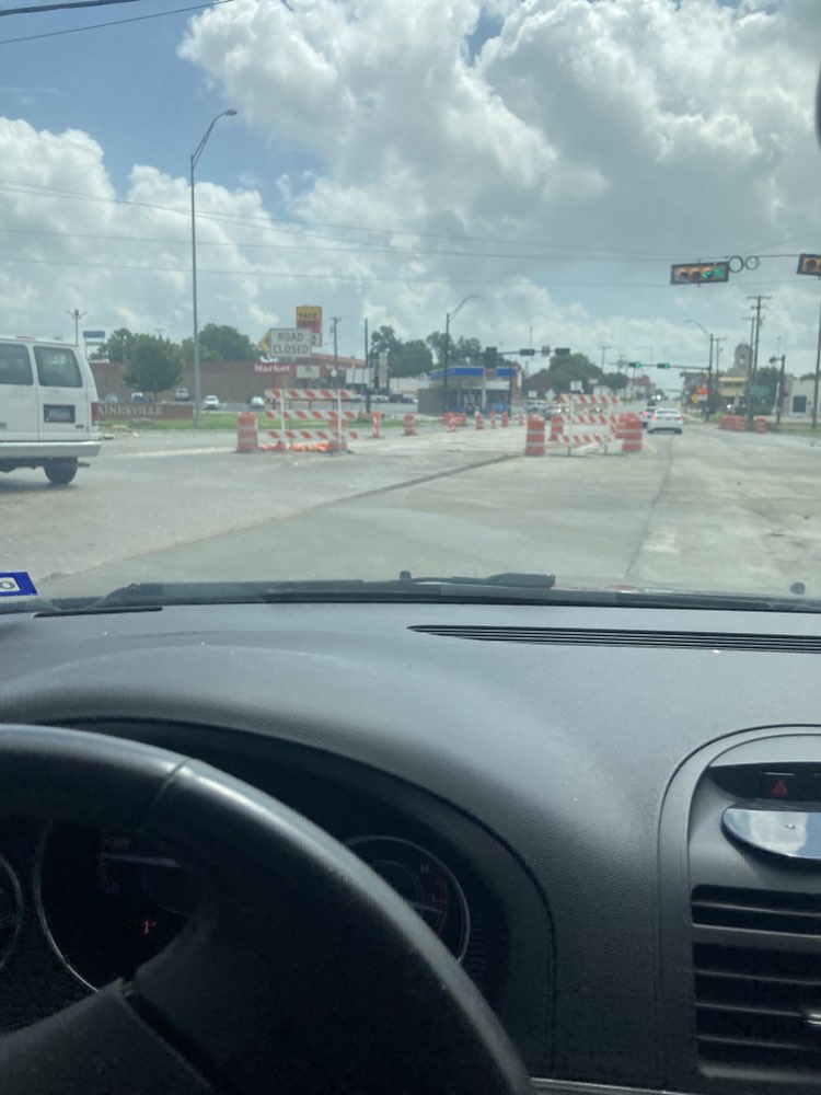 walking near me in Moffett Park in summer