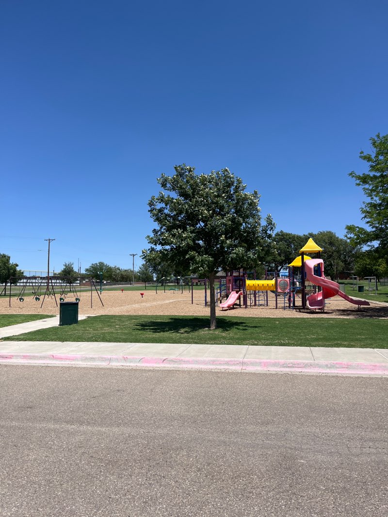 walking near me in Conner Park in summer