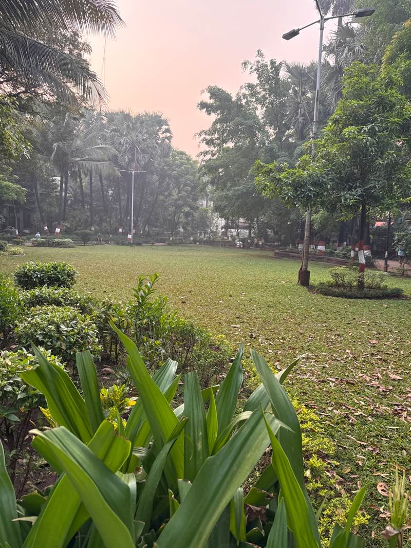 walking near me in Shaheed Udyan Park in autumn