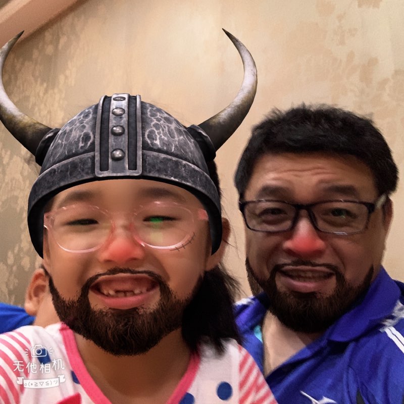 哲偉