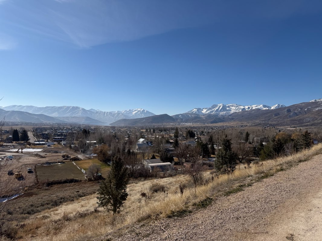 walking near me in Memorial Hill in winter