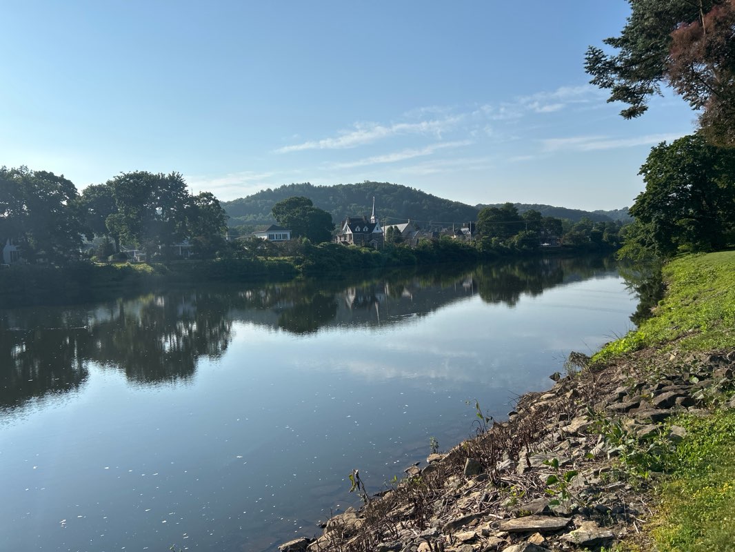 walking near me in Upper Witmer Park in summer