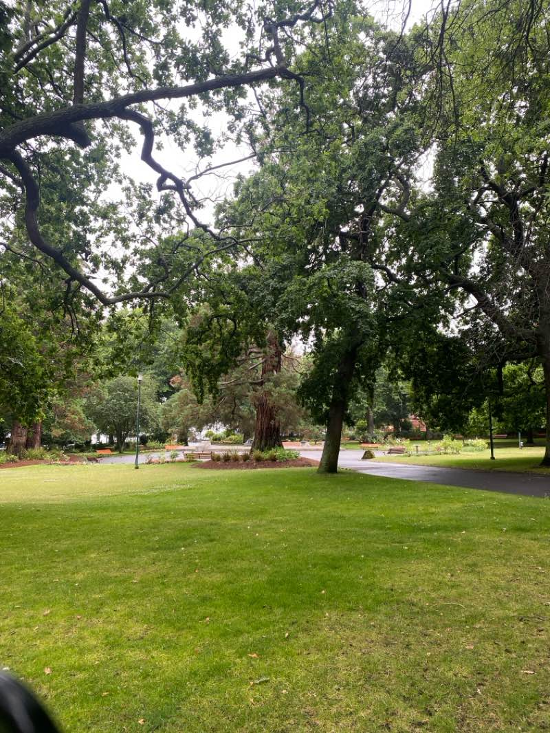 walking near me in Princes Square in summer