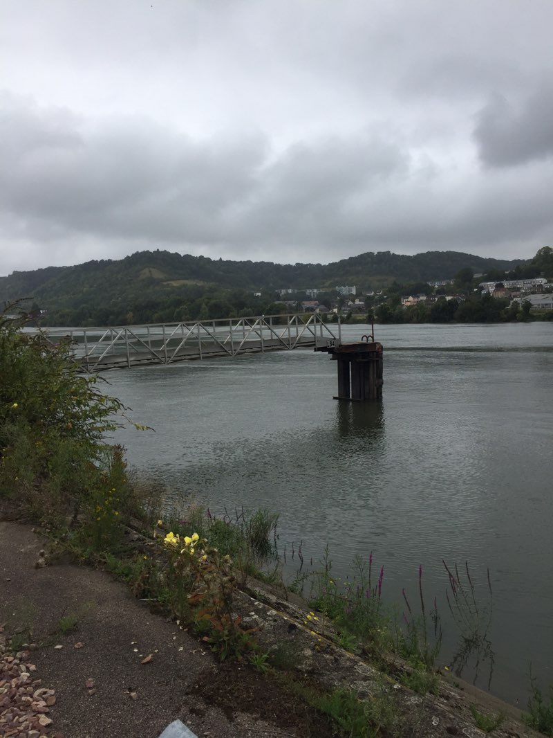 walking near me in Prairie Saint-Sever in winter