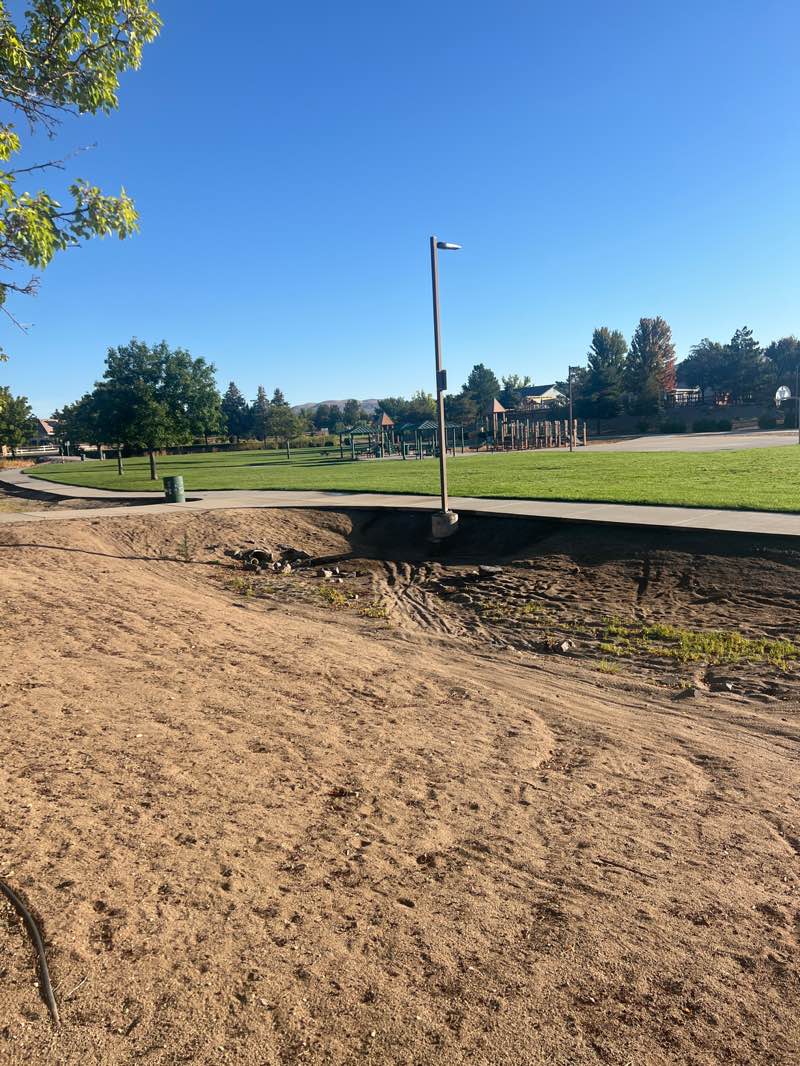 walking near me in Del Cobre Park in autumn