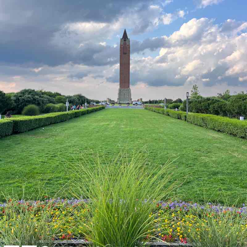 Bobby 🇺🇸 post 1