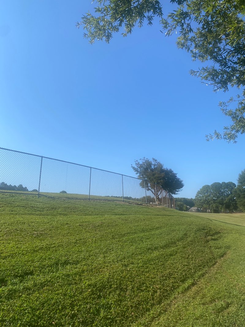 walking near me in Veterans Park in autumn
