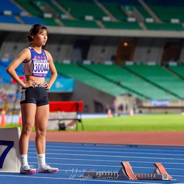 Chinese Women Runners Anthony post image