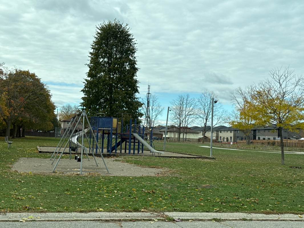 walking near me in Echo Park in autumn
