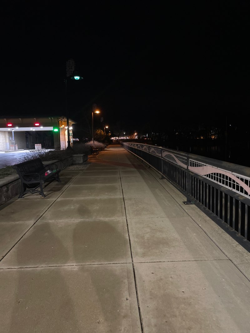 walking near me in Riverfront Park in spring