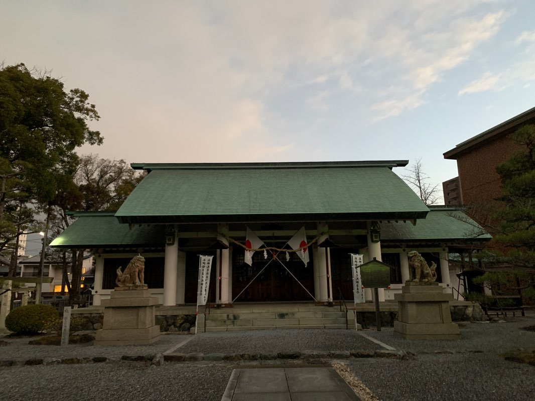 walking near me in 弁天公園 in winter