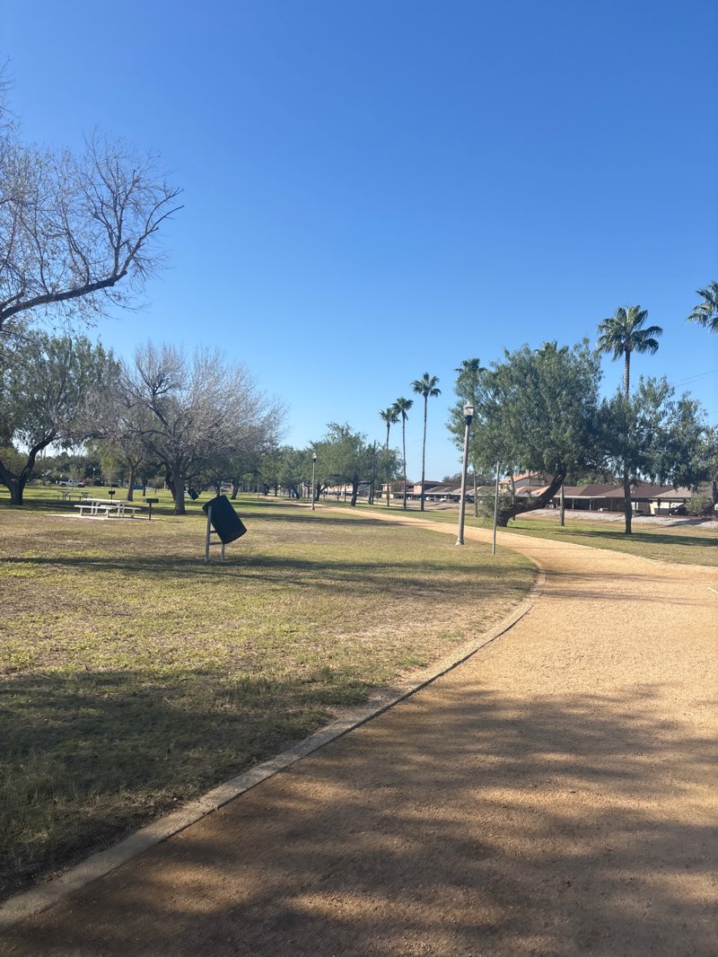 walking near me in Bill Schupp Park in winter
