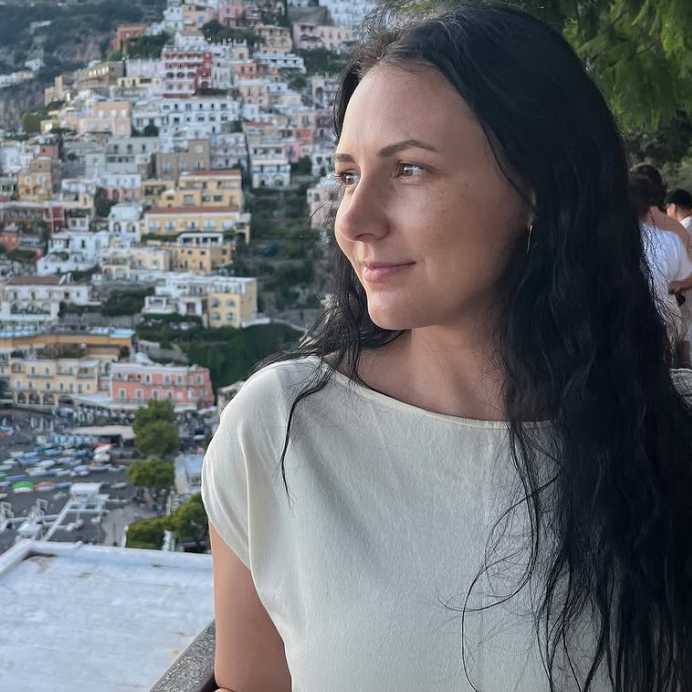 Alexandra Duta profile