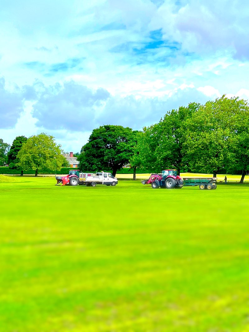 walking near me in Leamore Park in winter