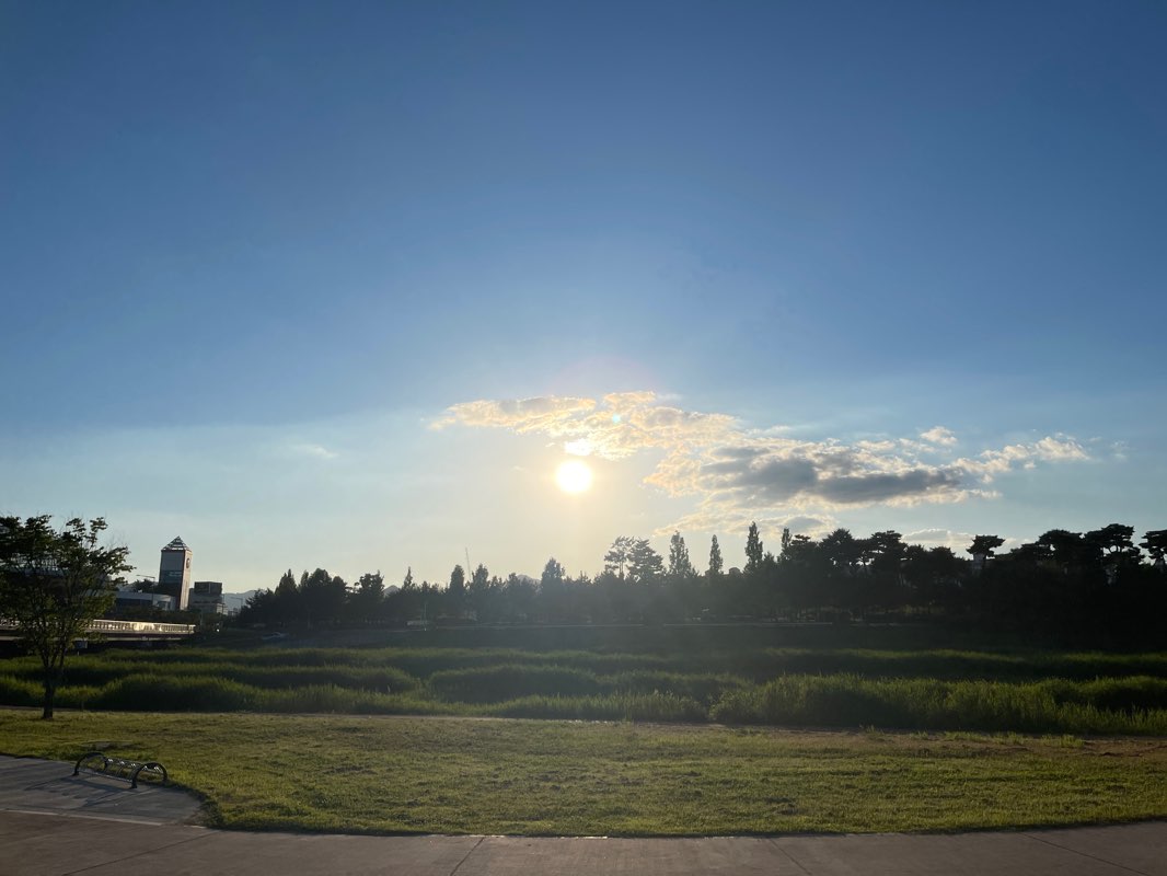 walking near me in 작은내 수변공원 in winter