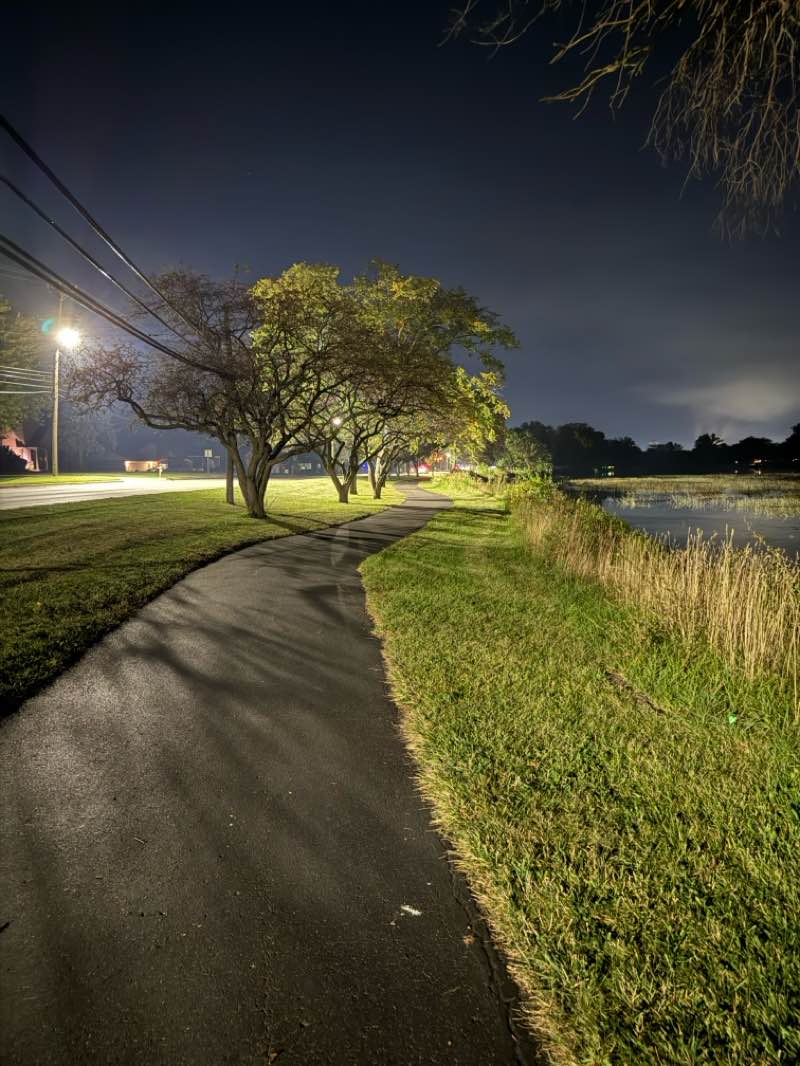 walking near me in Veterans Park in autumn