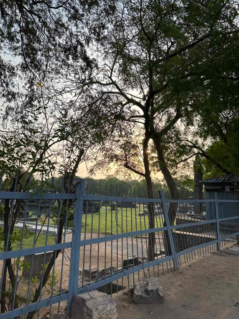 walking near me in Ekashila Park in spring