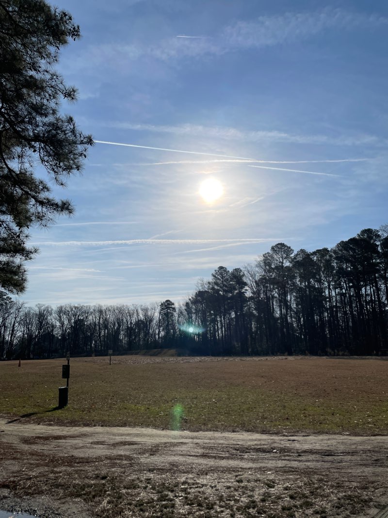 walking near me in Mariners Museum Park in winter