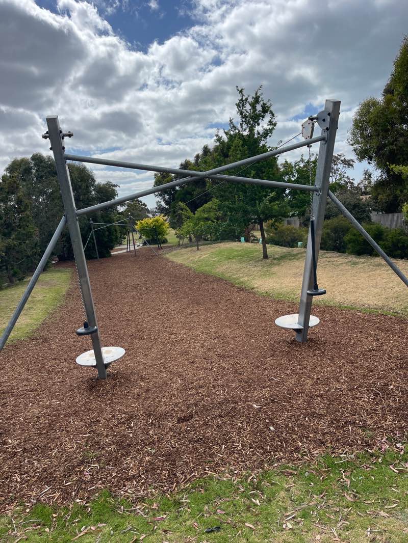 walking near me in Jetty Road Reserve in summer