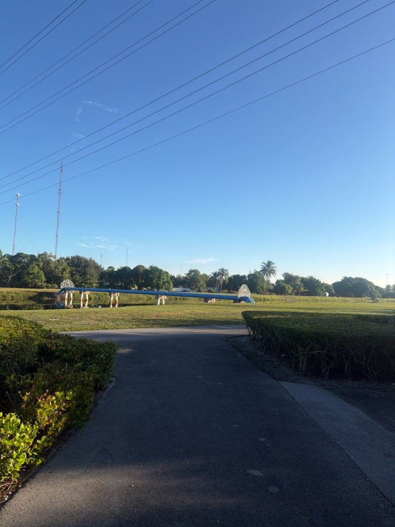 walking near me in Snake Creek Park in winter