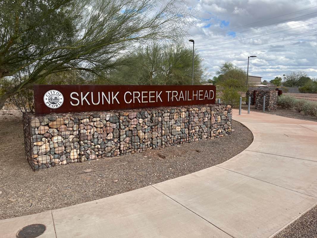 walking near me in Skunk Creek Trail Head in spring