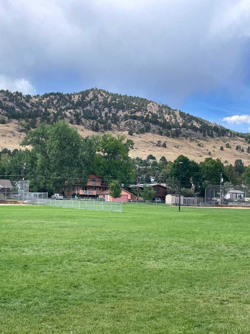 walking near me in North Boulder Park in autumn