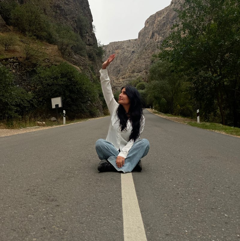 Сюзи Минасарян profile