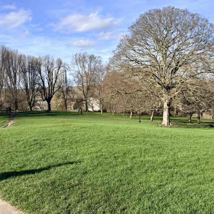 Liz Leg 🇳🇬🇬🇧 post 3