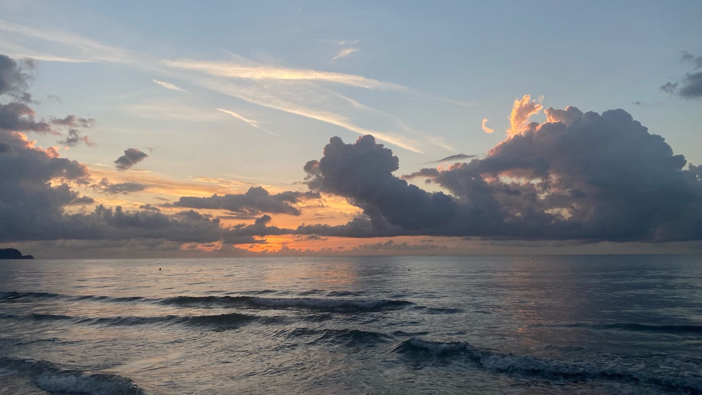 walking near me in Giardini Mario Berrino in winter