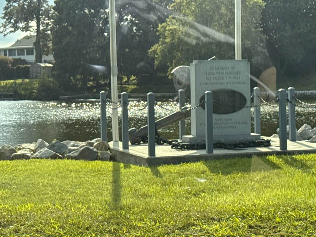 walking near me in Lake Como Recreation Area in autumn