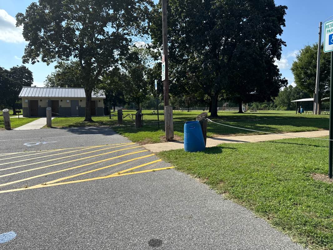 walking near me in Smyrna Municipal Park in summer