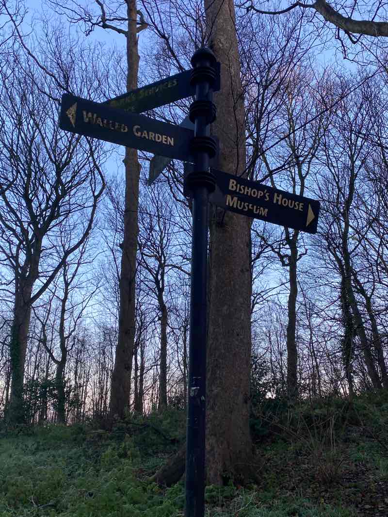 walking near me in Meersbrook Park in winter