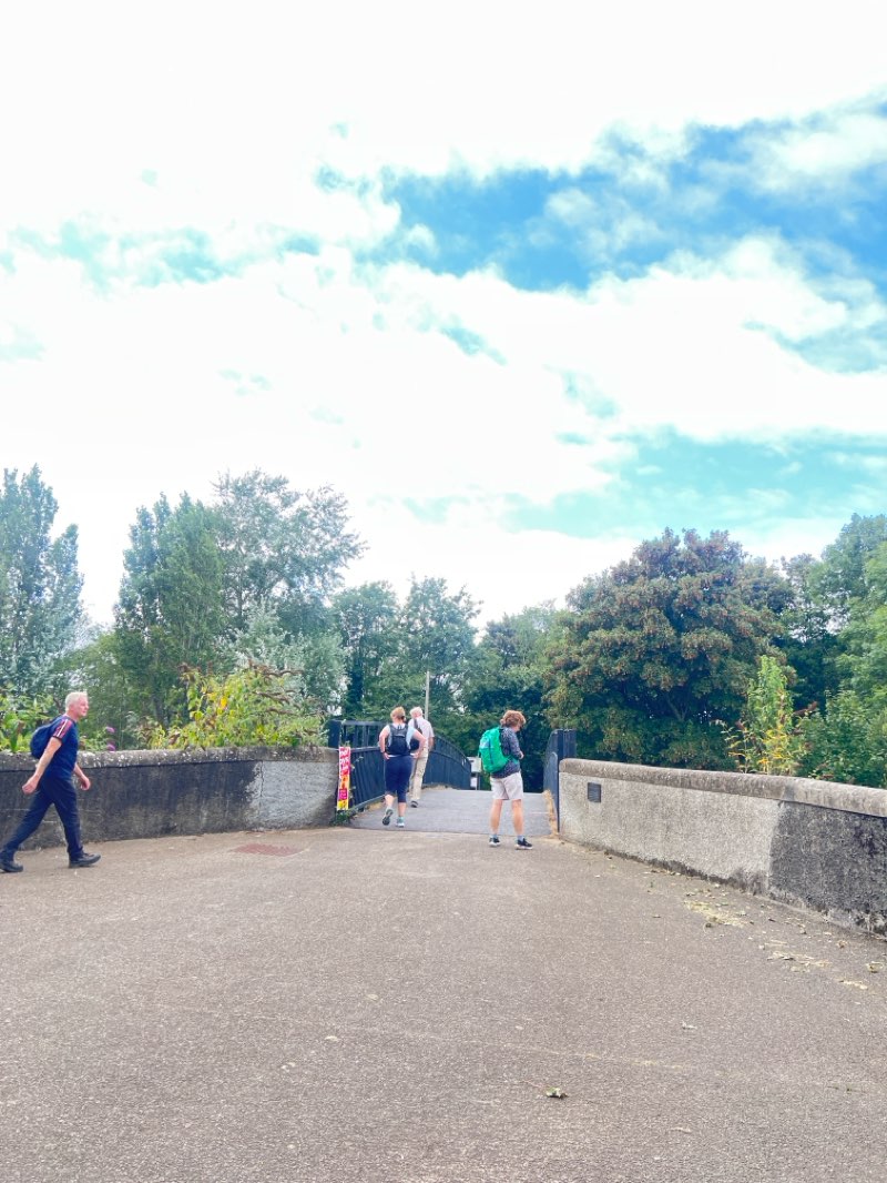 walking near me in Victoria Park in autumn