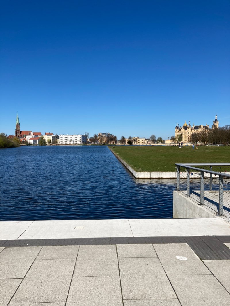 walking near me in Schwimmende Wiese in winter