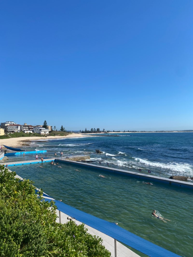 walking near me in Memorial Park in summer