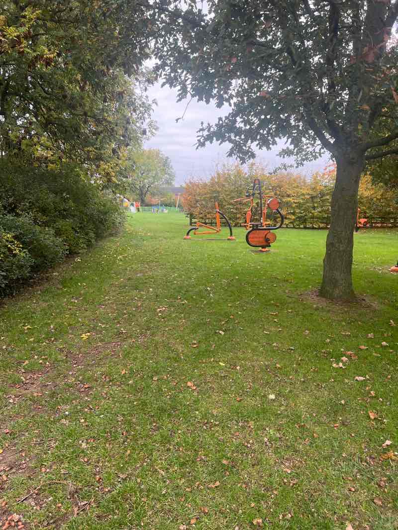 walking near me in Gilmorton Recreation Ground in autumn
