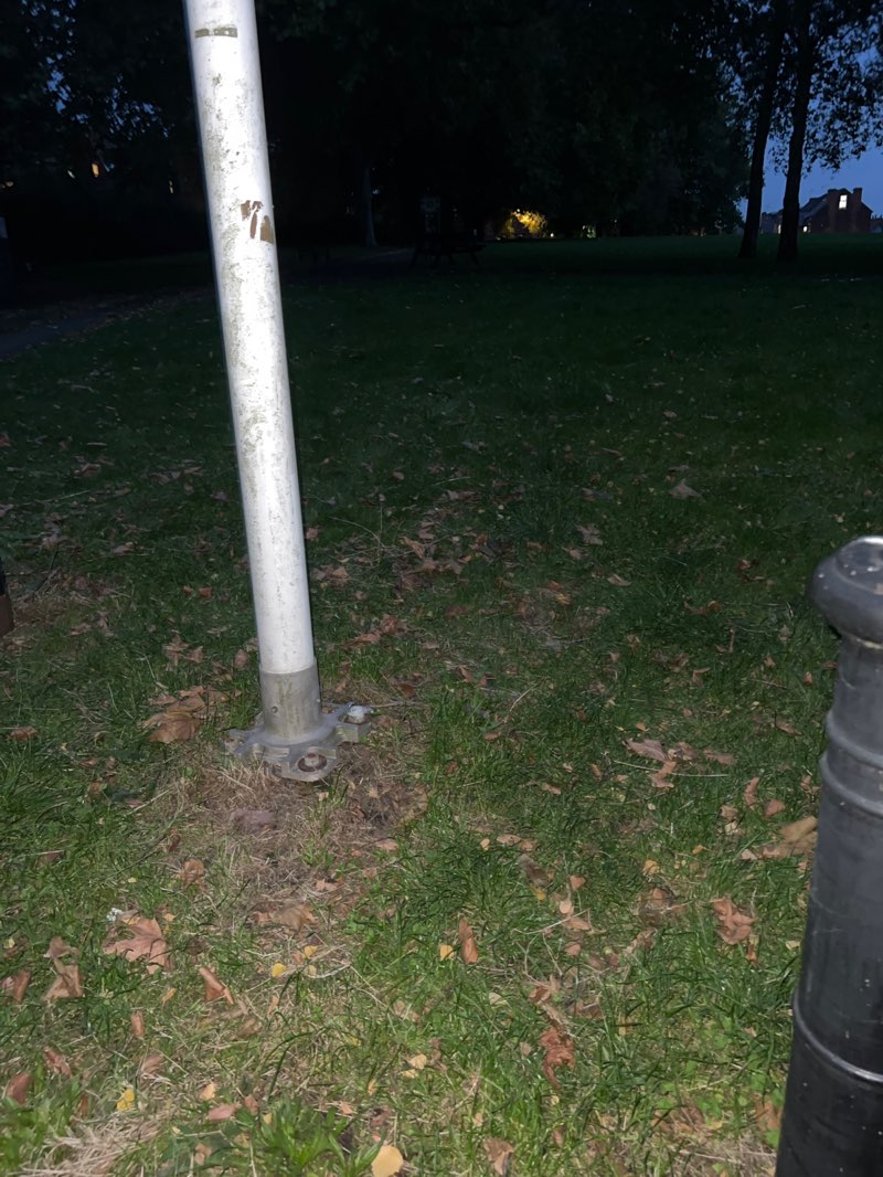 walking near me in Radford Recreation Ground in autumn