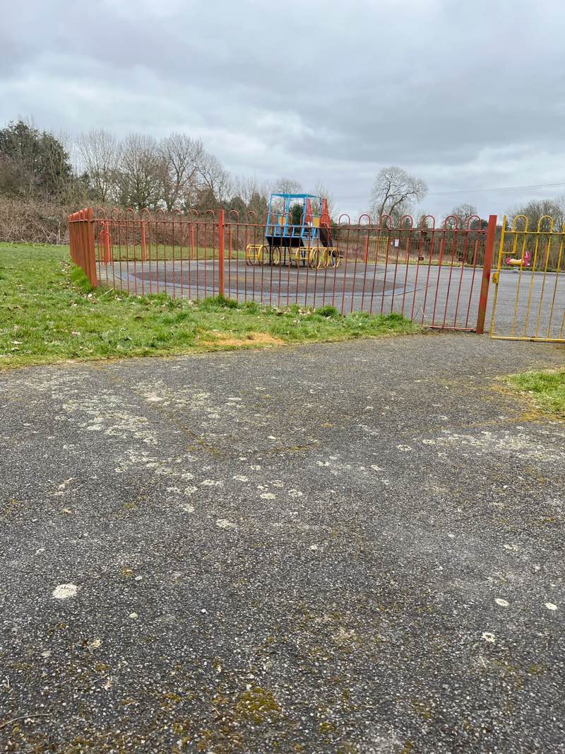 walking near me in Charnwood Drive Park in spring