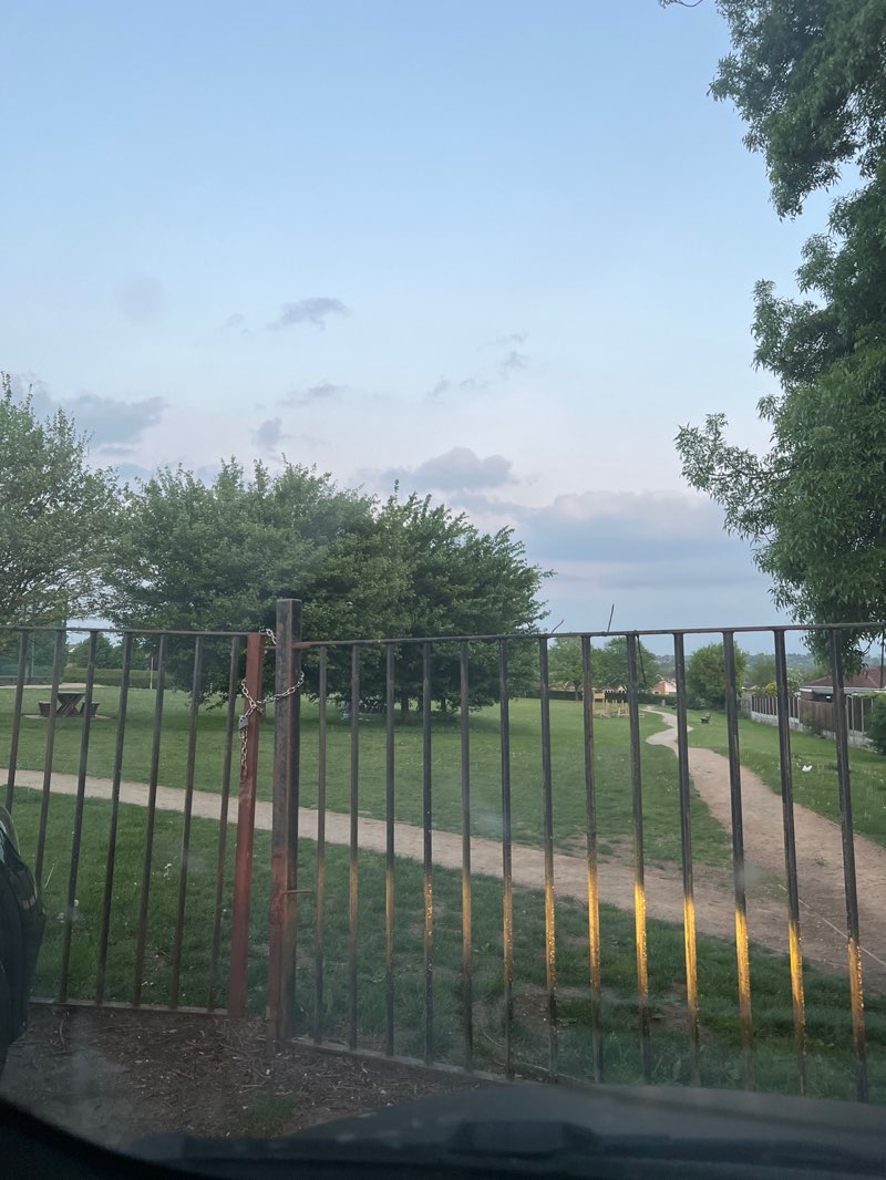 walking near me in Beauvale Jubilee Park in spring